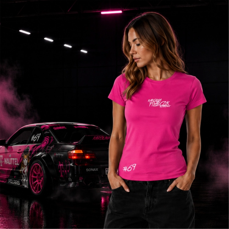 Koszulka damska Karolina Pilarczyk – Silvia S15 różowa, przód z logo Motorsport