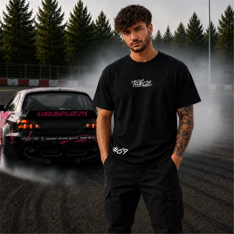 Koszulka męska Karolina Pilarczyk – No Risk No Story czarna, przód z logo Motorsport