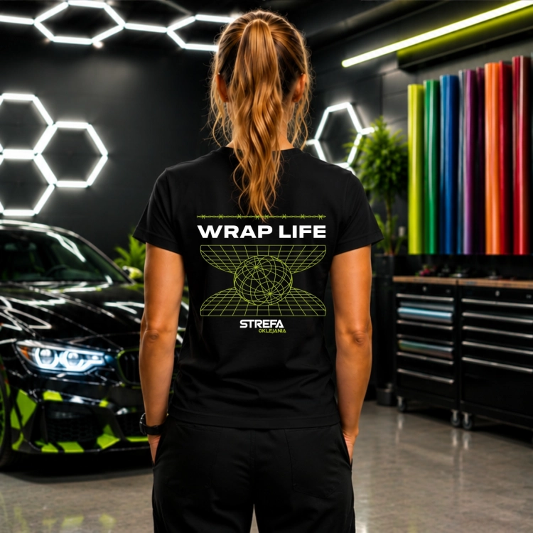 Koszulka damska Wrap Life z grafiką inspirowaną car wrappingiem na plecach